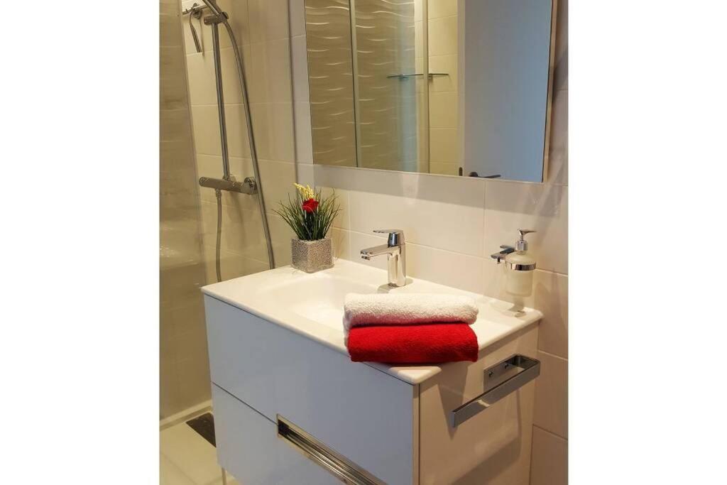 Modern Apartment With Stunning Sea View Cala Millor  Dış mekan fotoğraf